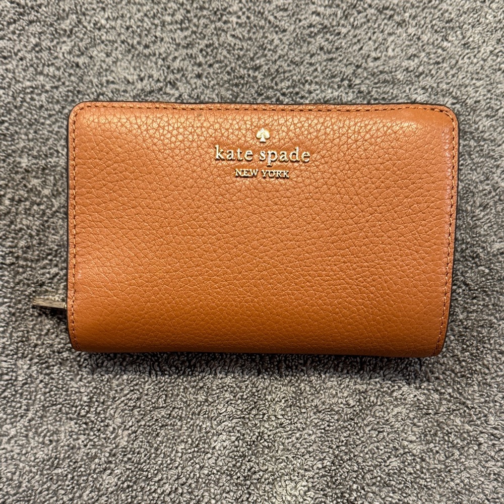 NEVER USED Kate Spade Tan Leather Wallet